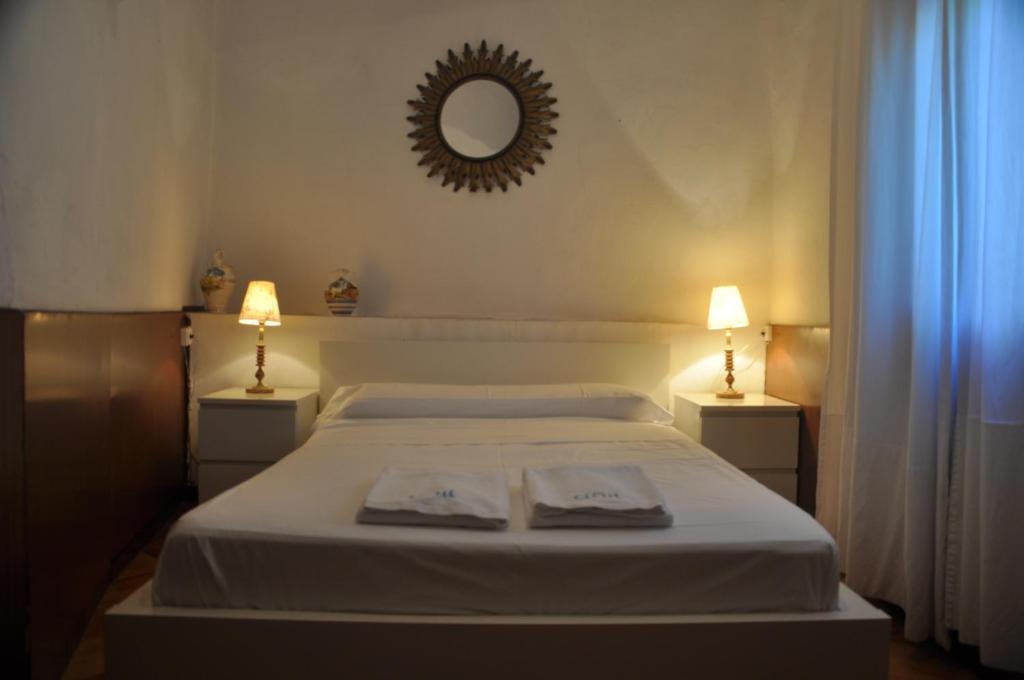 Seneca Hostel กอร์โดบา ห้อง รูปภาพ