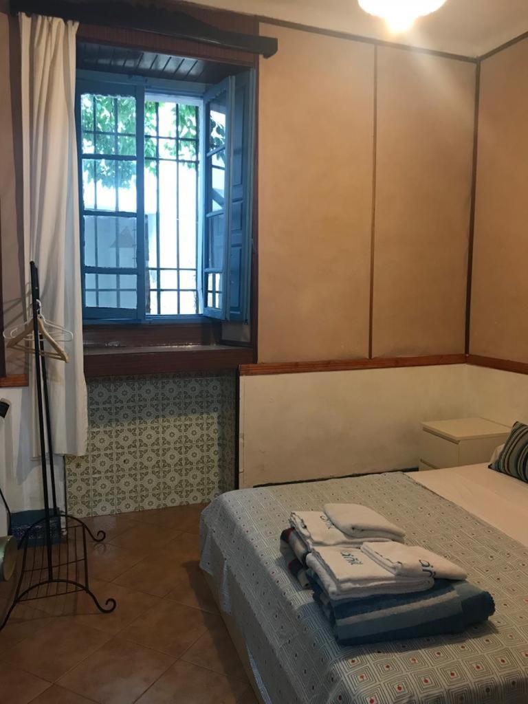 Seneca Hostel กอร์โดบา ภายนอก รูปภาพ