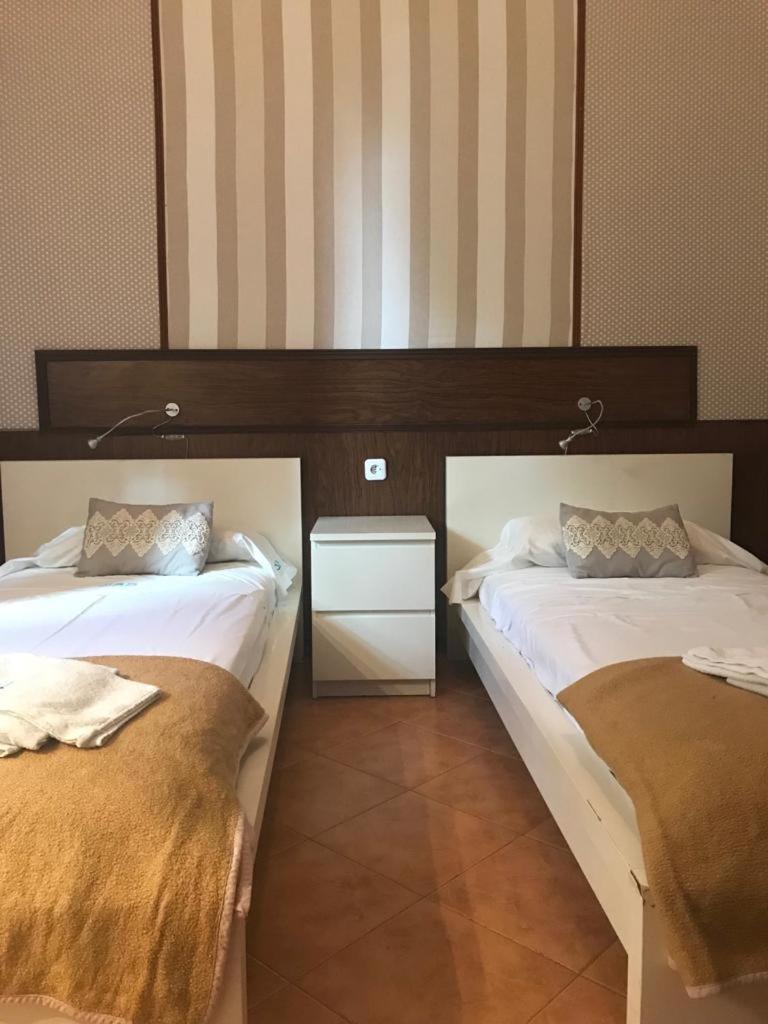 Seneca Hostel กอร์โดบา ภายนอก รูปภาพ